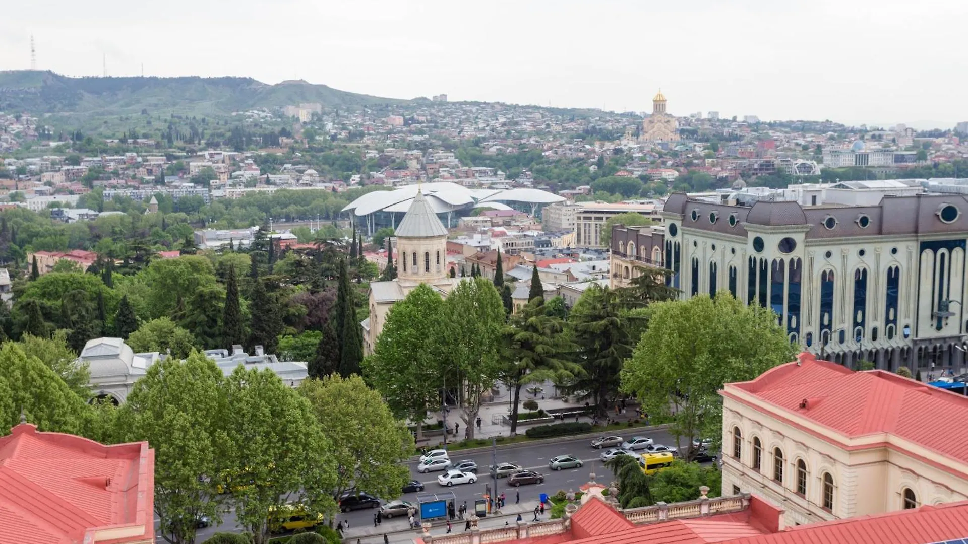 Apartment Next To Liberty Square Tbilisi