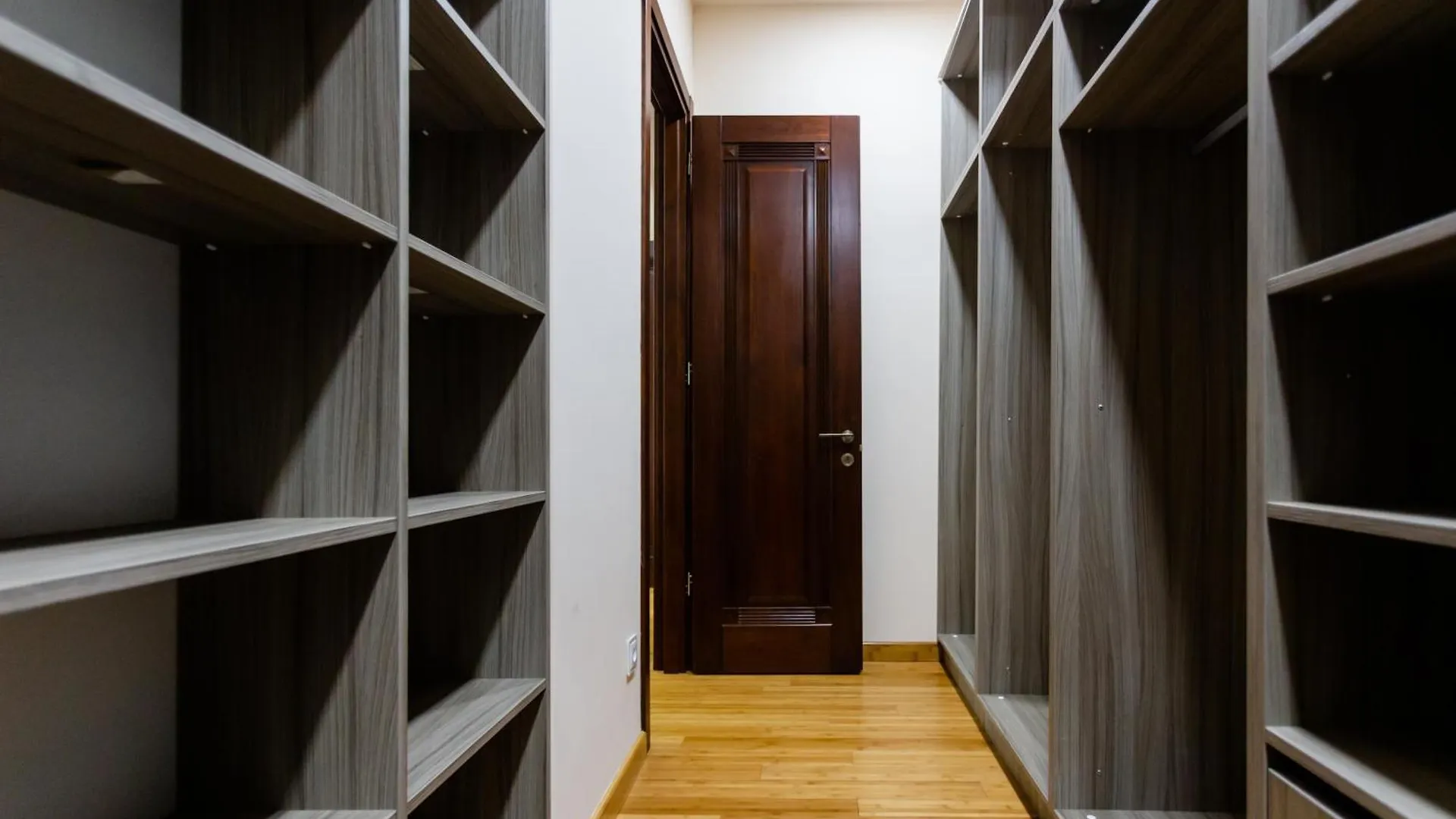 Apartment Next To Liberty Square Tbilisi