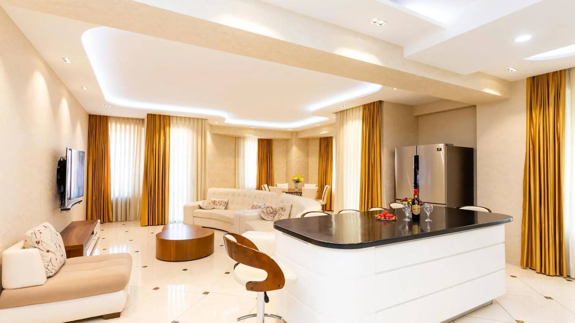 Apartment Next To Liberty Square Tbilisi
