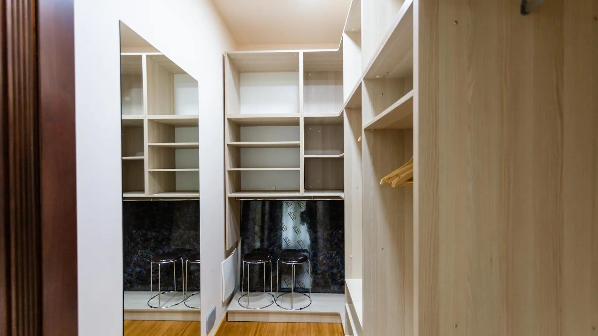 Apartment Next To Liberty Square Tbilisi